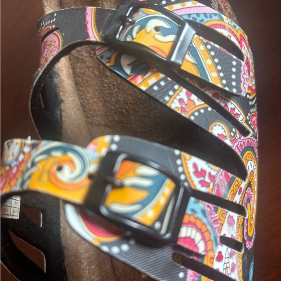 Women’s Viking Adjustable Sandals - Size 38 (7.5 - 8) - Picture 4 of 6